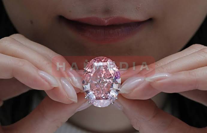  Fantastis, Berlian Pink Langka Terjual Rp 374 M