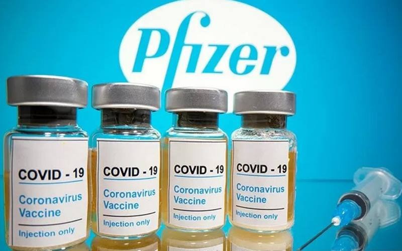  871.850 Dosis Vaksin Pfizer dari Amerika Serikat Tiba di Jakarta