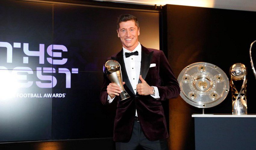  Lewandowski Dinobatkan Pemain Terbaik FIFA Tahun 2020 Kalahkan Ronaldo dan Messi