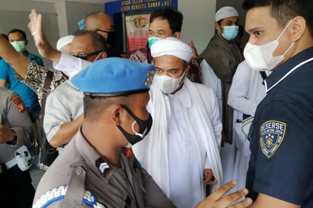  Kata Pengacara, Pentolan FPI Rizieq Shihab Sudah Siap Jika Dilakukan Penahanan