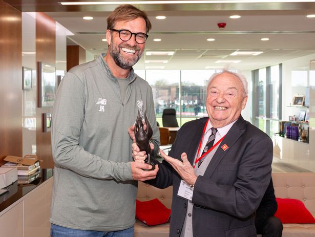  Pelantun You’ll Never Walk Alone Gerry Marsden Tutup Usia