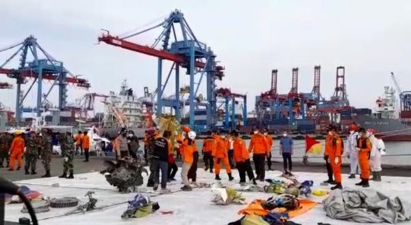  Basarnas Evakuasi 74 Kantong Jenasah Selama 3 Hari Pencarian