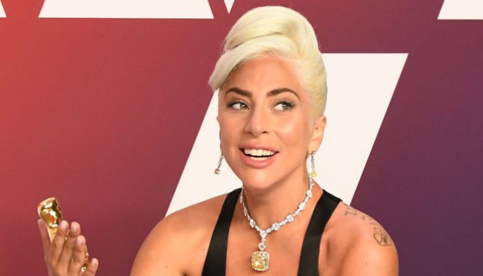  Rock Star Lady Gaga akan Menyanyikan Lagu Kebangsaan AS pada Pelantikan Biden-Kamala