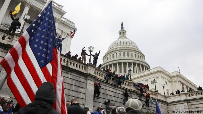 Penyerbuan massa ke Gedung Capitol, Washington DC, AS | Foto : Istimewa