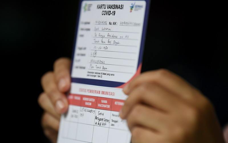  Kartu Vaksinasi  Menjadi Salah Satu Persyaratan Perjalanan untuk Pulau Jawa-Bali