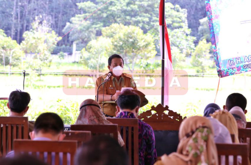 Gubernur Lampung Arinal Djunaidi dalam acara Rapat Koordinasi Lingkup Perkebunan se-Provinsi Lampung, di Taman PKK Agropark, Lampung Selatan, Selasa (2/2/2021).