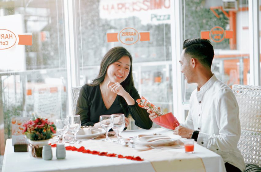  Rayakan Hari Kasih Sayang di HARRIS Hotel Batam Center