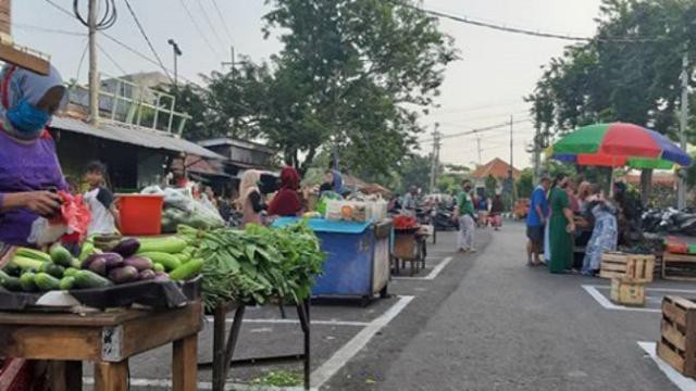 67 Pasar Aktif Dalam Pengelolaan PD Pasar Surya Surabaya Siap Vaksin Covid-19
