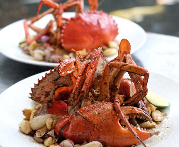  Nikmati Kelezatan Garlic Butter Crab di BAE Senayan City