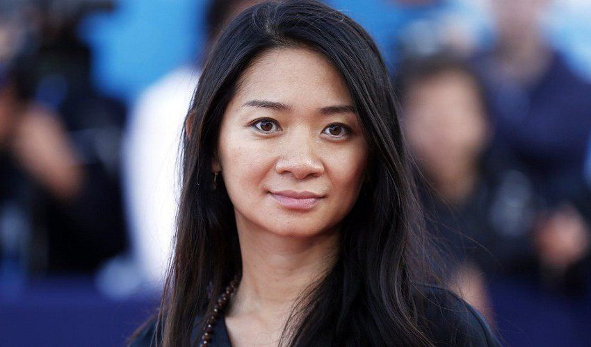 Zhao Sutradara Kelahiran Beijing Wanita Asia Pertama Terima Piala DGA Award