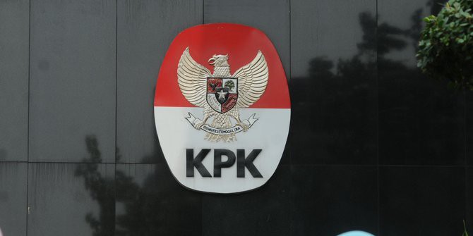  Bupati Probolinggo  Bersama Suami dan 22 Tersangka Lain Ditetapkan Tersangka oleh KPK