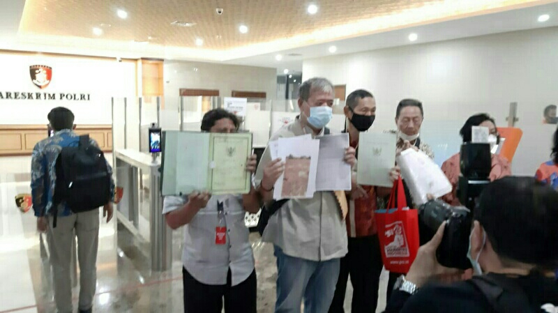 Guru Besar IPB bersama FKMTI dan Korban Mafia Tanah datangi Polda Metro Jaya | foto: Dok FKMTI
