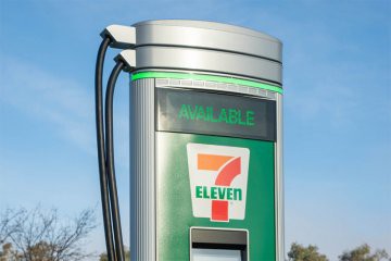  Sebanyak 500 Port  Charging Mobil Listrik Disiapkan  7- Eleven di 250  Toko di AS dan Kanada Akhir 2022