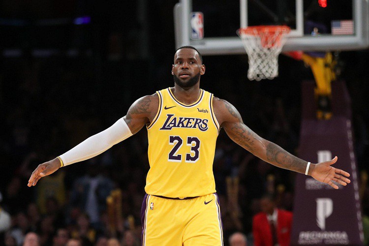  Pebasket NBA LeBron James Orang Pertama yang Mencapai Level Orang Super Kaya