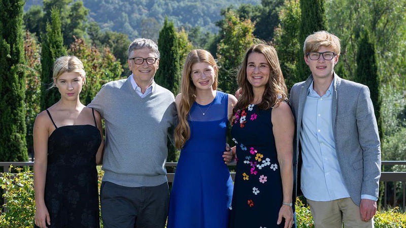  Resmi Bercerai Bill Gates dan Melinda French