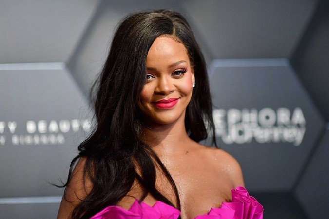  Rihanna menjadi Wanita Terkaya Kedua di Dunia Setelah Oprah Winfrey