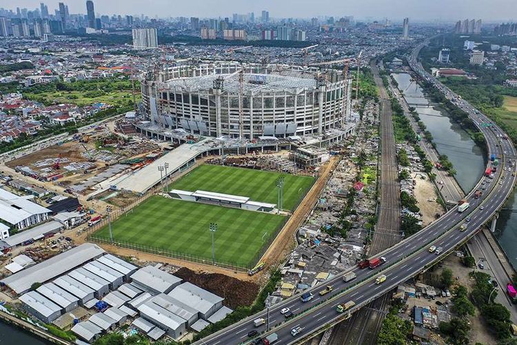  Stadum JIS Akan Diresmikan Bulan Desember