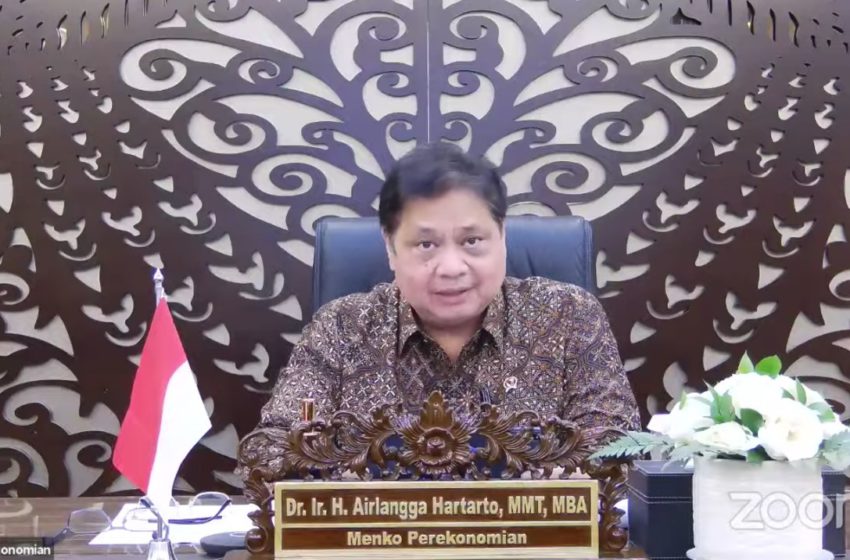 Menteri Koordinator Bidang (Menko) Perekonomian Airlangga Hartarto dalam Keterangan Pers mengenai Perkembangan PPKM Terkini, di Jakarta, Senin (20/09/2021) sore.